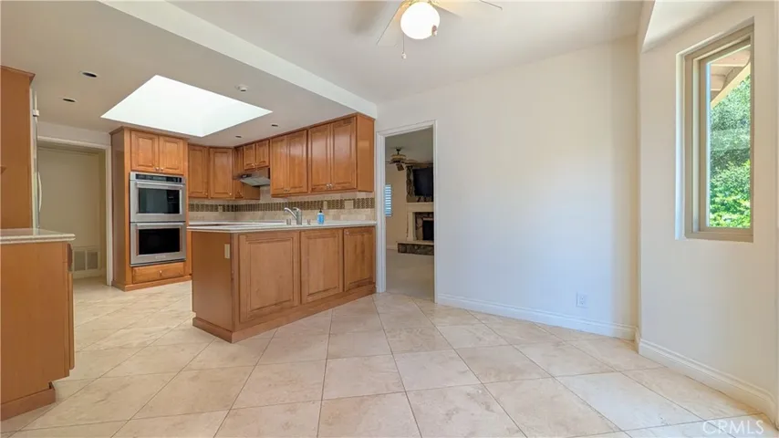 2397 N San Benito Court, Claremont, California 91711
