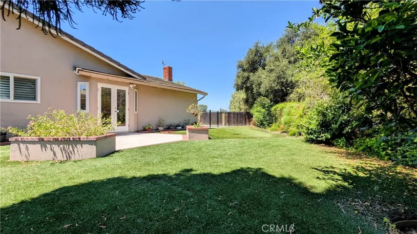 2397 N San Benito Court, Claremont, California 91711