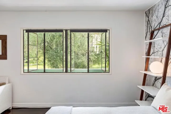 5587 1/2 Village, Los Angeles, California 90016