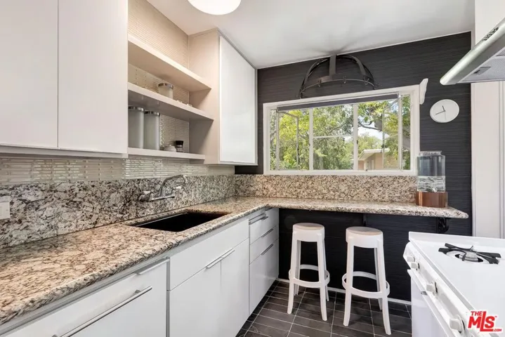 5587 1/2 Village, Los Angeles, California 90016