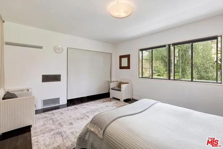 5587 1/2 Village, Los Angeles, California 90016