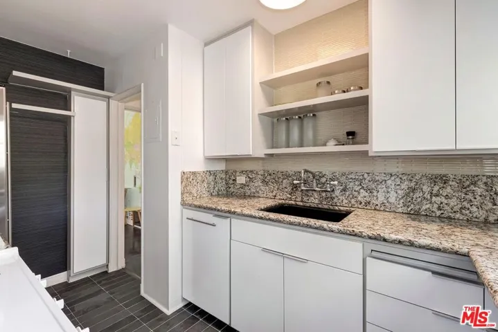 5587 1/2 Village, Los Angeles, California 90016