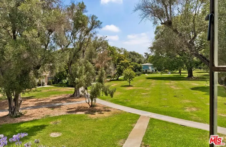 5587 1/2 Village, Los Angeles, California 90016