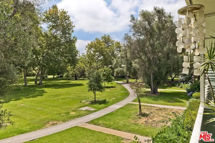 5587 1/2 Village, Los Angeles, California 90016