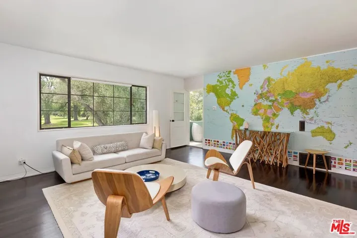 5587 1/2 Village, Los Angeles, California 90016