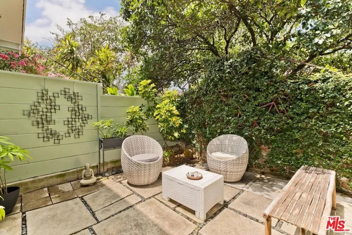 5587 1/2 Village, Los Angeles, California 90016