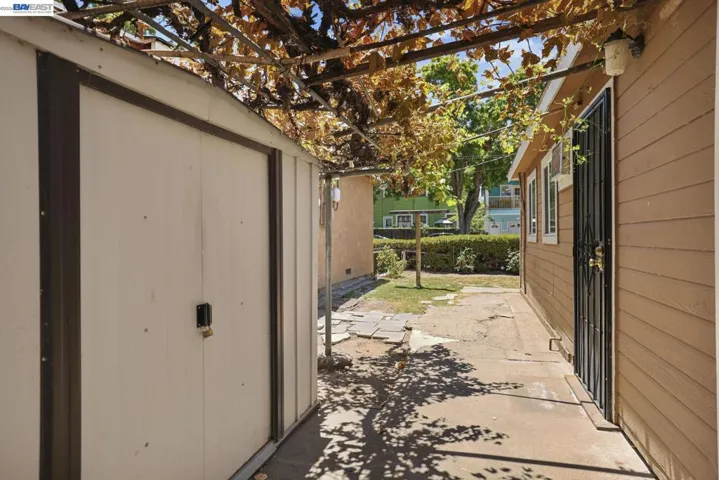 505 W 9th St, Tracy, California 95376