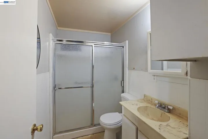 505 W 9th St, Tracy, California 95376