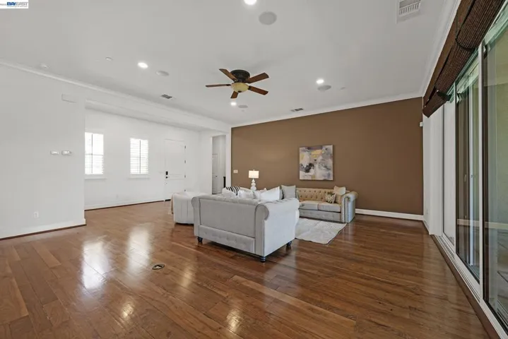 2771 Manresa Shore Ln, Oakley, California 94561-3542
