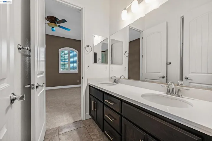 2771 Manresa Shore Ln, Oakley, California 94561-3542