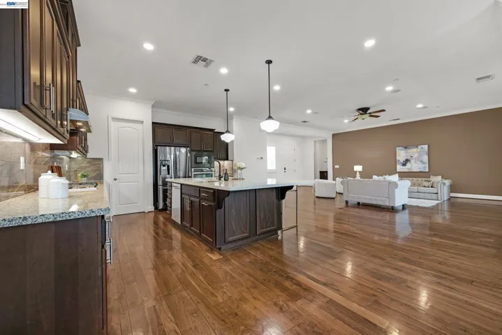 2771 Manresa Shore Ln, Oakley, California 94561-3542