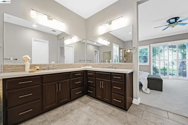 2771 Manresa Shore Ln, Oakley, California 94561-3542