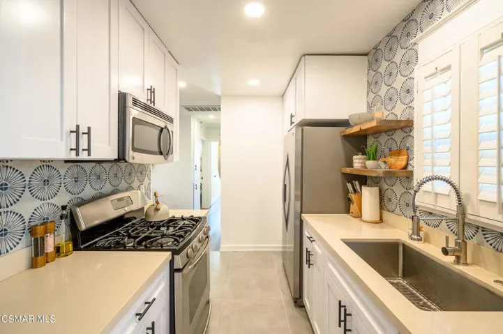 12247 Cedar Ave--35