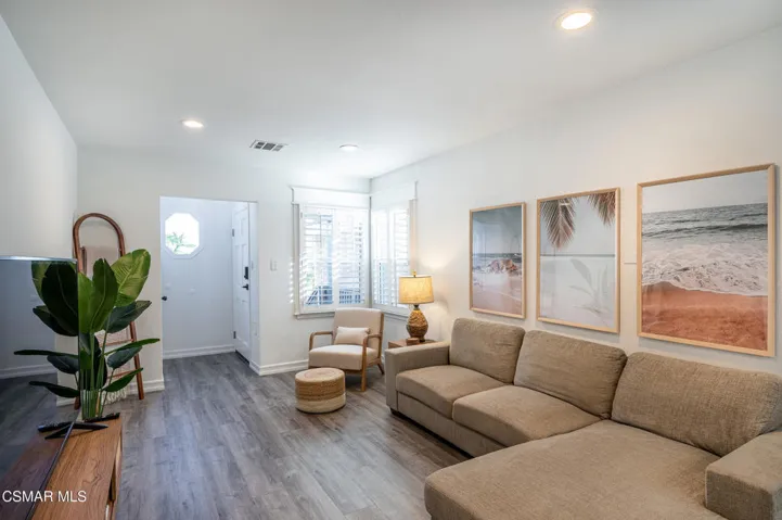 12247 Cedar Ave--7