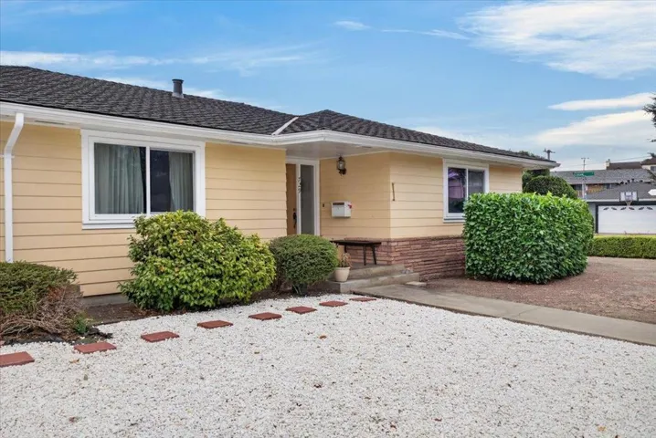 729 Martinelli Street, Watsonville, California 95076 — photo 4
