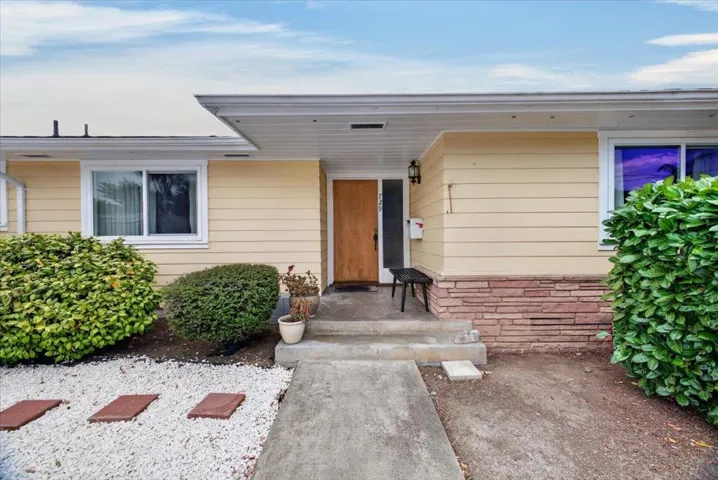 729 Martinelli Street, Watsonville, California 95076 — photo 5