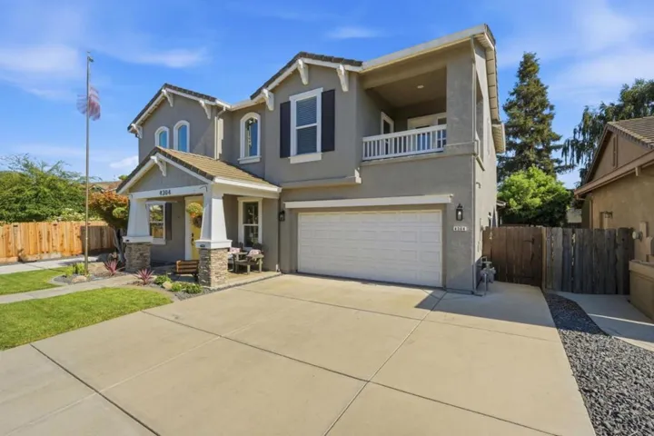 4304 Big Tree Court, Denair, California 95316