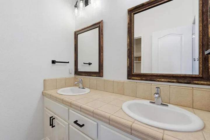 4304 Big Tree Court, Denair, California 95316