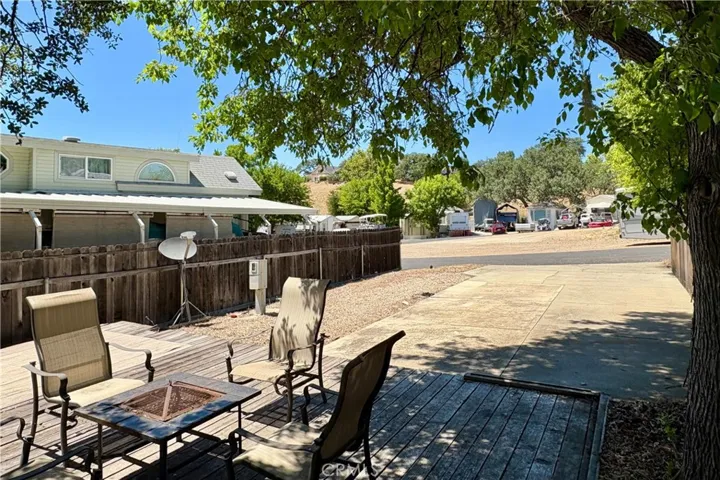 2148 Yellow Feather Circle, Paso Robles, California 93446