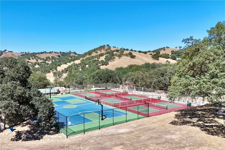2148 Yellow Feather Circle, Paso Robles, California 93446