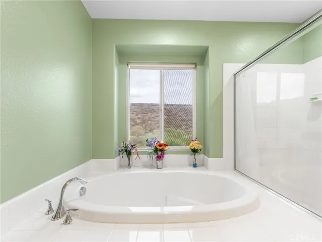 4106 Lake Circle, Fallbrook, California 92028