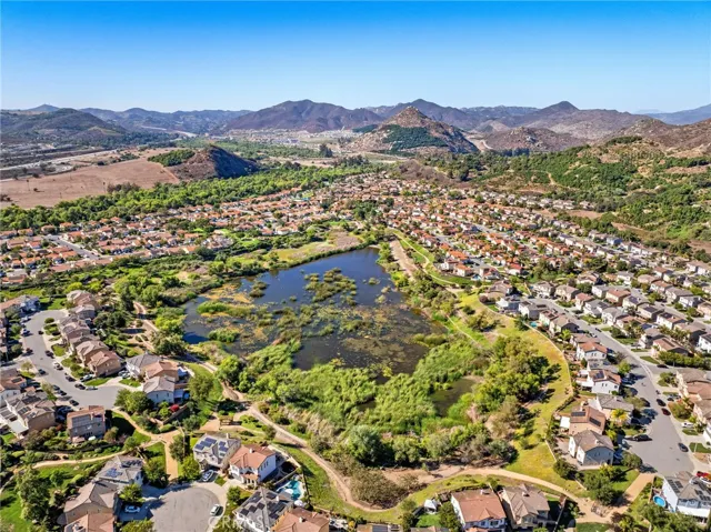 4106 Lake Circle, Fallbrook, California 92028