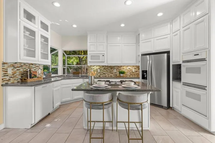 674 W Sunnyoaks Avenue, Campbell, California 95008