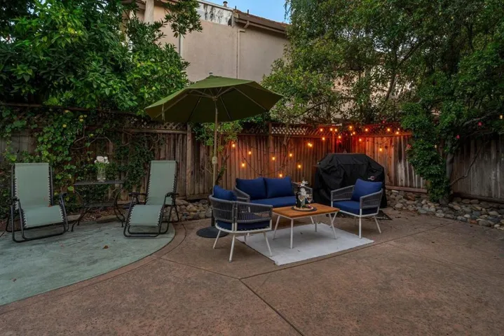 674 W Sunnyoaks Avenue, Campbell, California 95008
