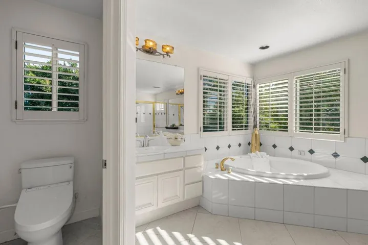 674 W Sunnyoaks Avenue, Campbell, California 95008