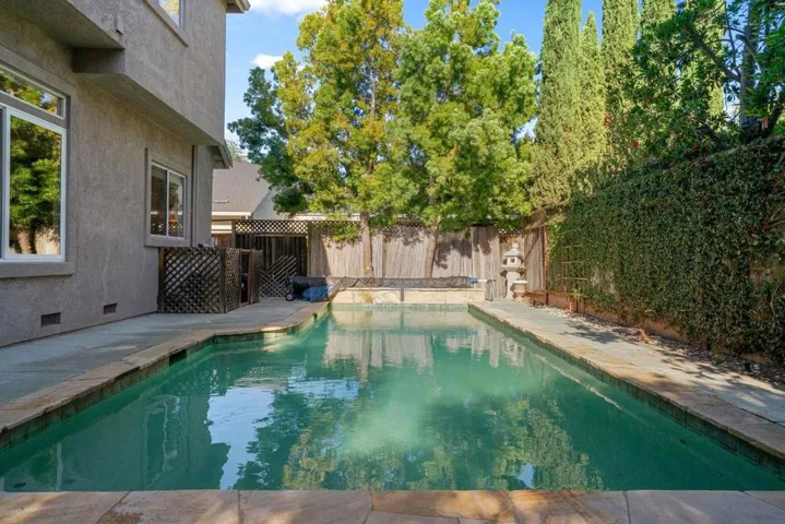 674 W Sunnyoaks Avenue, Campbell, California 95008