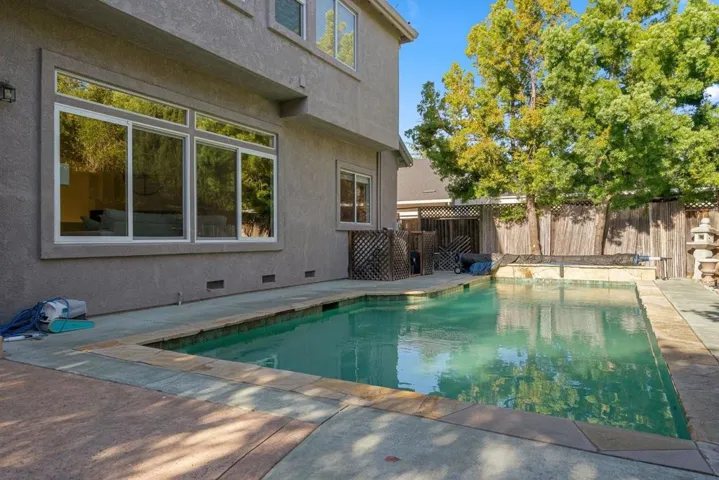 674 W Sunnyoaks Avenue, Campbell, California 95008