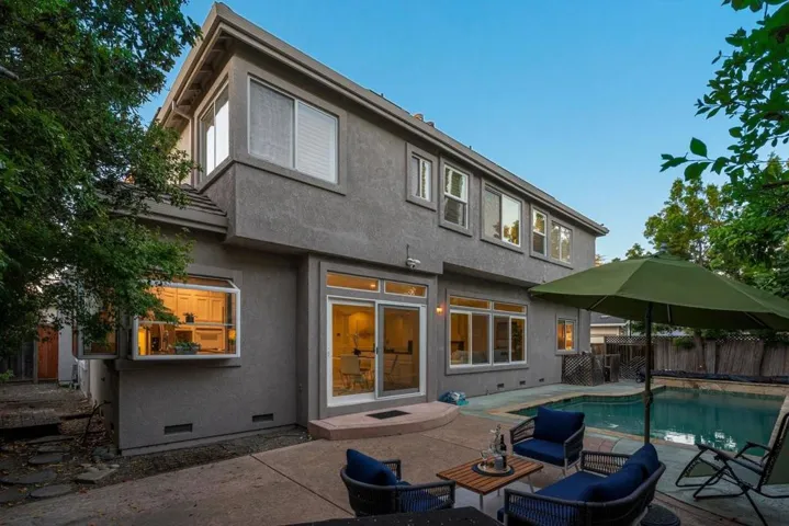 674 W Sunnyoaks Avenue, Campbell, California 95008