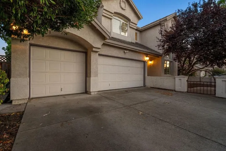 674 W Sunnyoaks Avenue, Campbell, California 95008