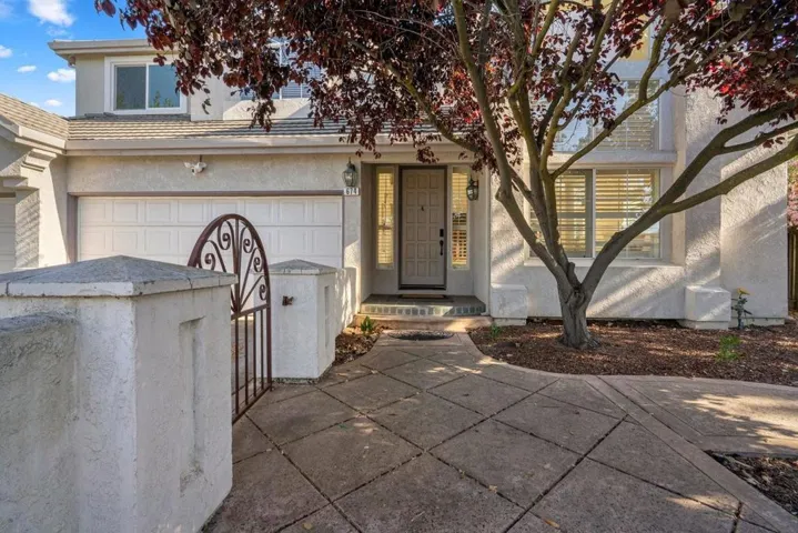 674 W Sunnyoaks Avenue, Campbell, California 95008