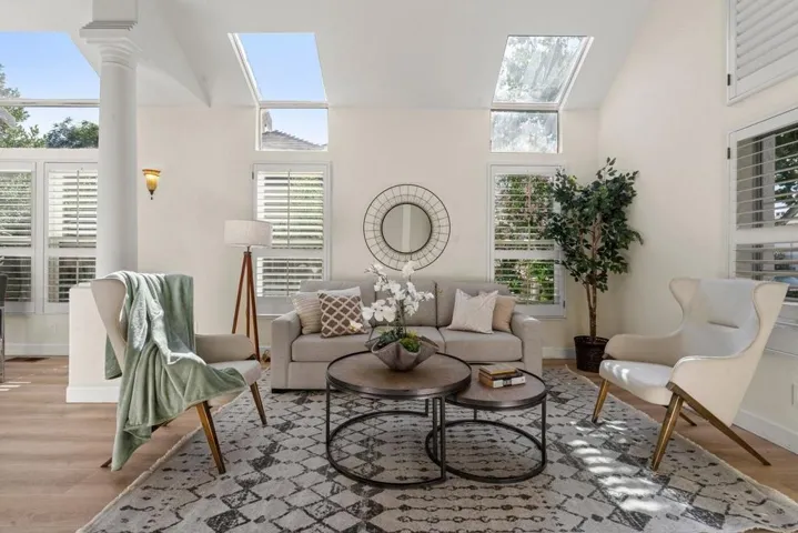 674 W Sunnyoaks Avenue, Campbell, California 95008