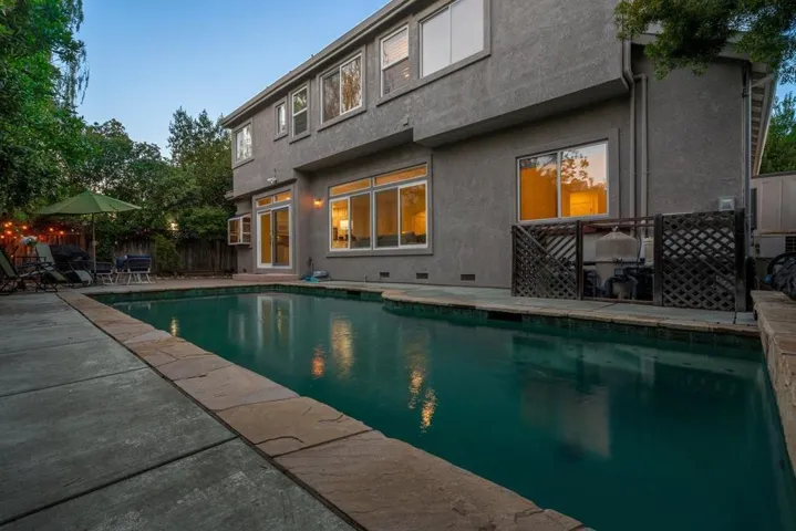 674 W Sunnyoaks Avenue, Campbell, California 95008