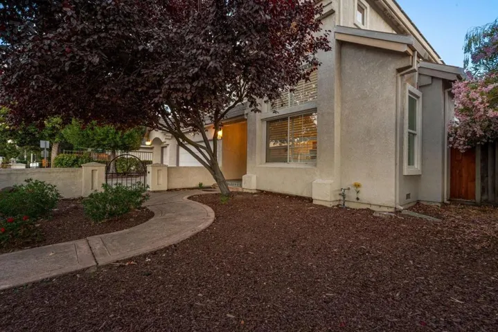 674 W Sunnyoaks Avenue, Campbell, California 95008
