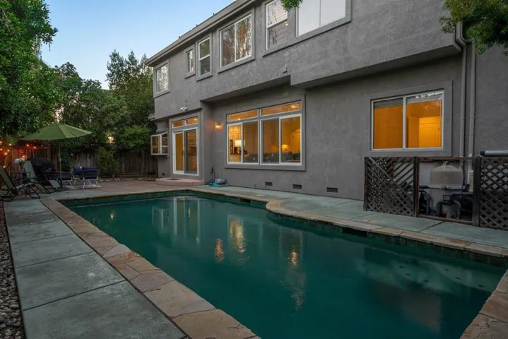 674 W Sunnyoaks Avenue, Campbell, California 95008