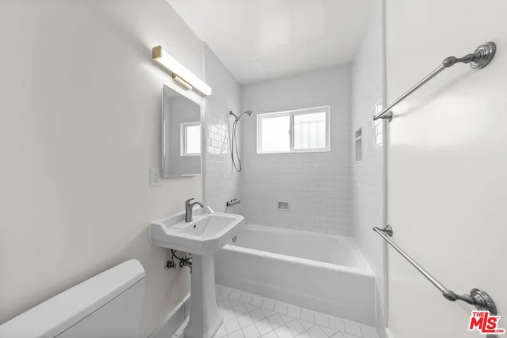 913 20th Street 1, Santa Monica, California 90403