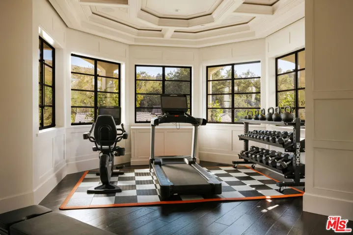 5076 Island Forest Place, Westlake Village, California 91362