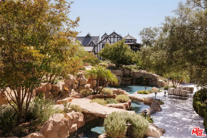5076 Island Forest Place, Westlake Village, California 91362