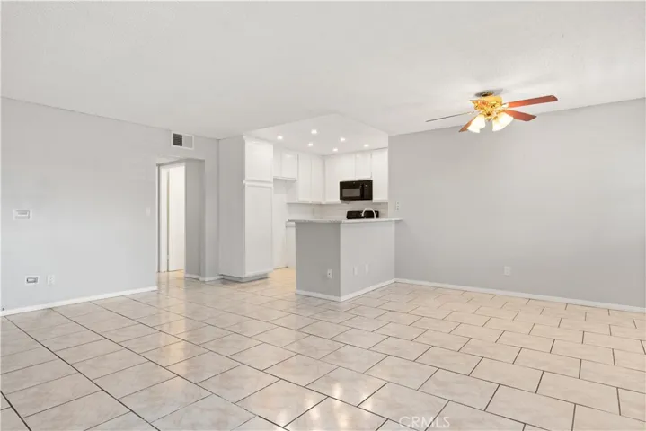 13100 Bromont 15, Sylmar, California 91342 — photo 4
