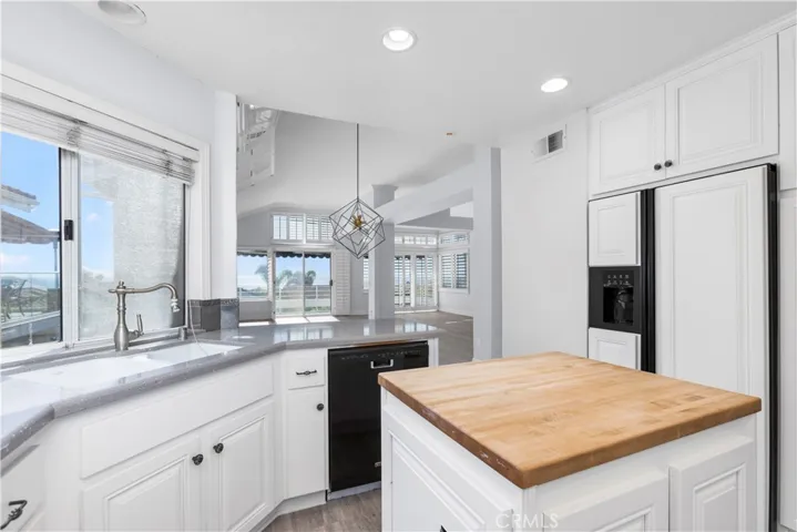 24846 Wave Crest Lane, Dana Point, California 92629