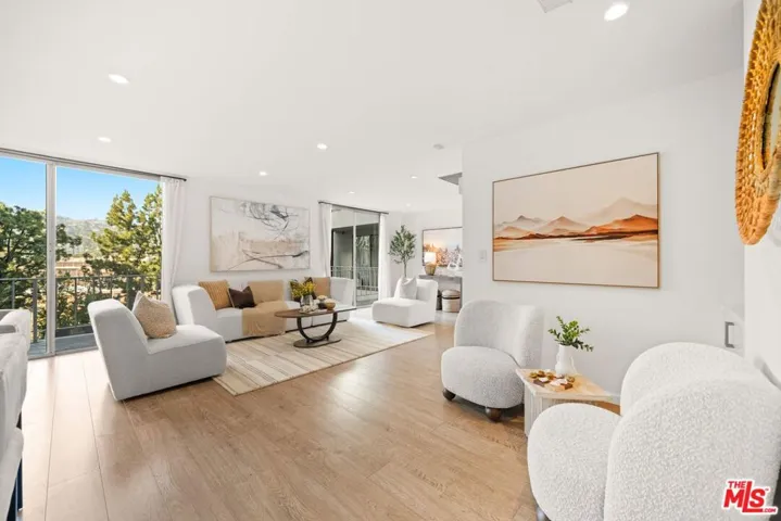 100 S Doheny Drive 514, Los Angeles, California 90048