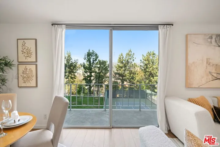 100 S Doheny Drive 514, Los Angeles, California 90048