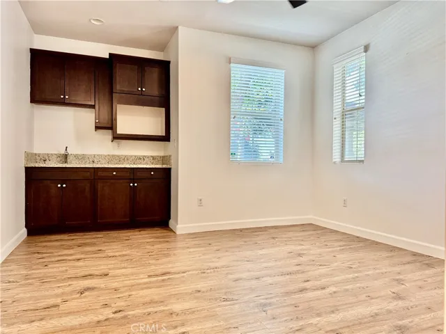 4th bed/1st floor guest rm w/kitchenette & bath