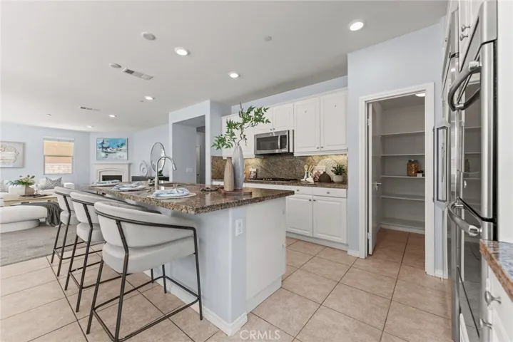 13268 Eaglebluff, Eastvale, California 92880