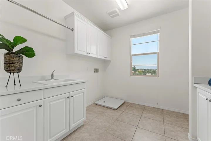 13268 Eaglebluff, Eastvale, California 92880