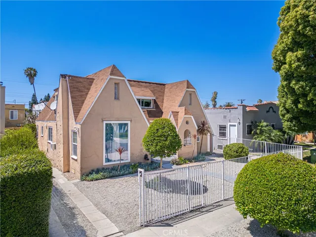 2839 Hillcrest Drive, Los Angeles, California 90016