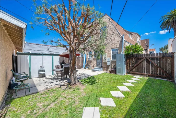 2839 Hillcrest Drive, Los Angeles, California 90016